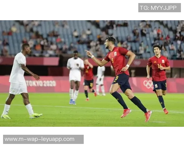 西班牙与日本的足球对决分析及战术解读探讨